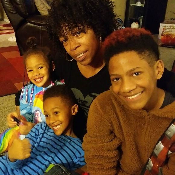 Meet your Posher, Davetta - Picture 1 of 1